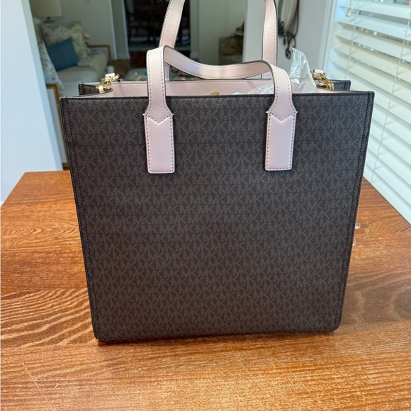 Michael Kors Brown and Pink Tote Bag - Picture 2 of 15